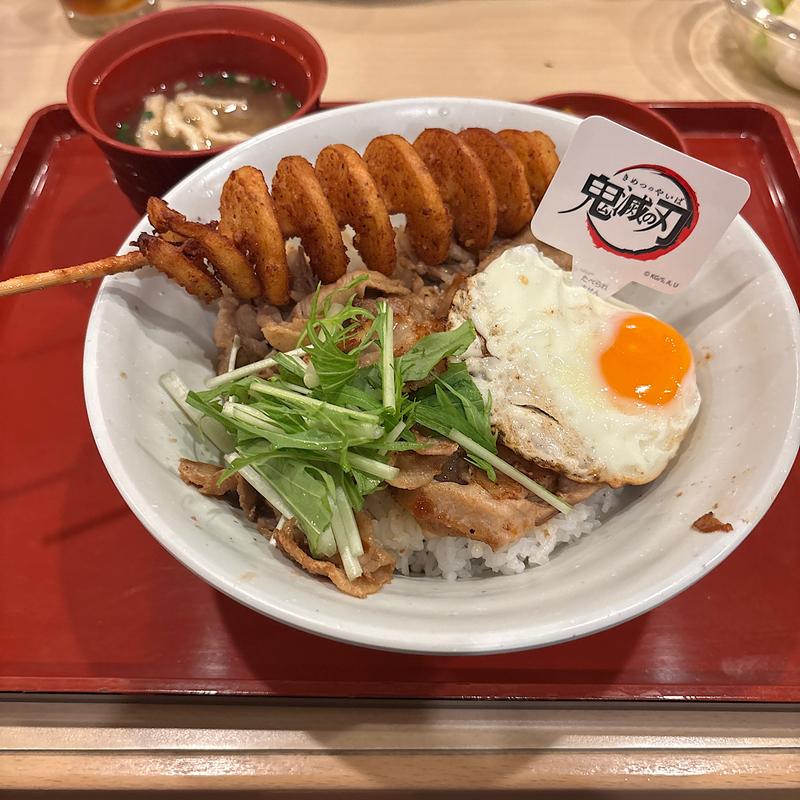 風柱 不死川実弥の竜巻ポテト豚スタミナ丼(ジョイフル桶川店)