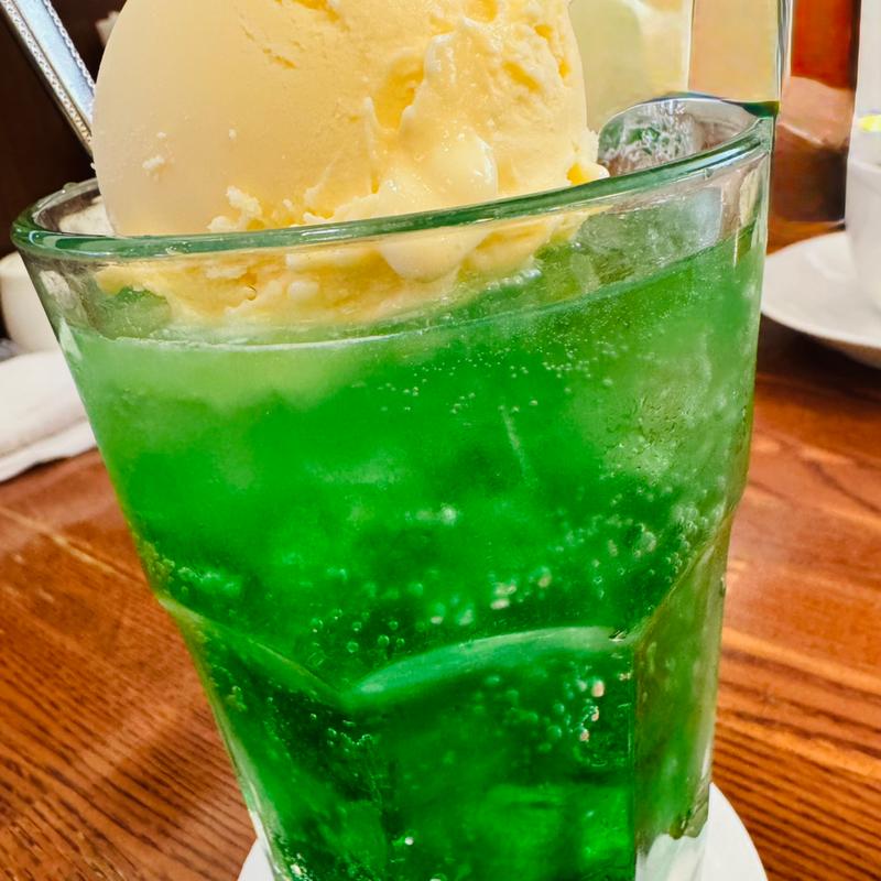 クリームソーダ(コーヒーハウス サンタフェ)