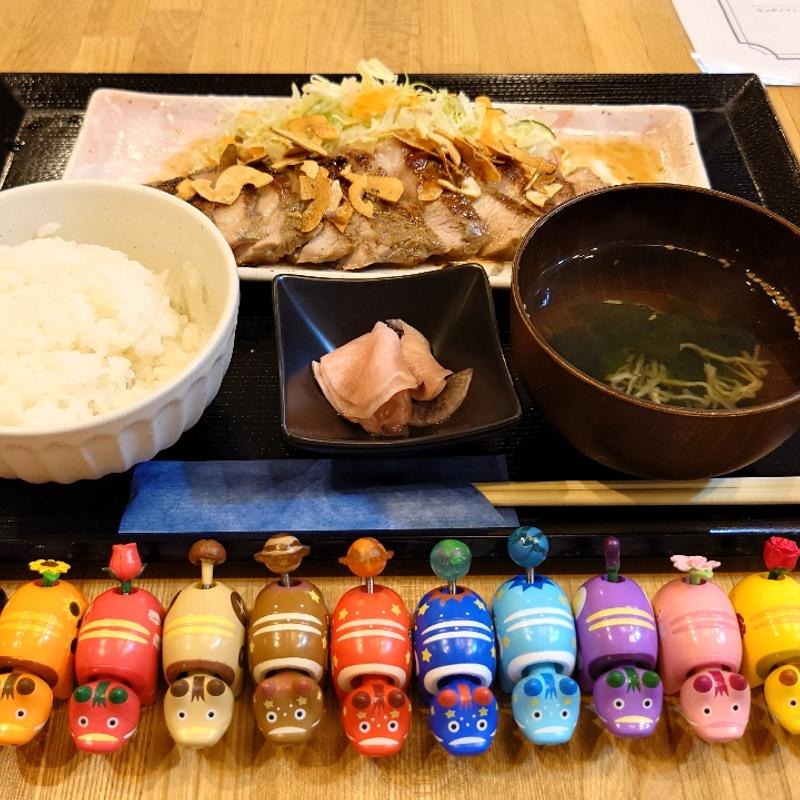 低温火入れ豚肩ロースステーキ定食(割烹食堂かいね)