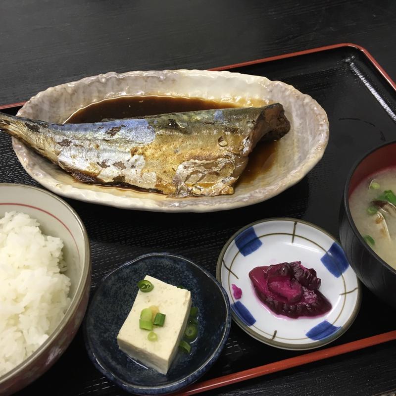 サバの煮付け定食(御食事処 福魚)