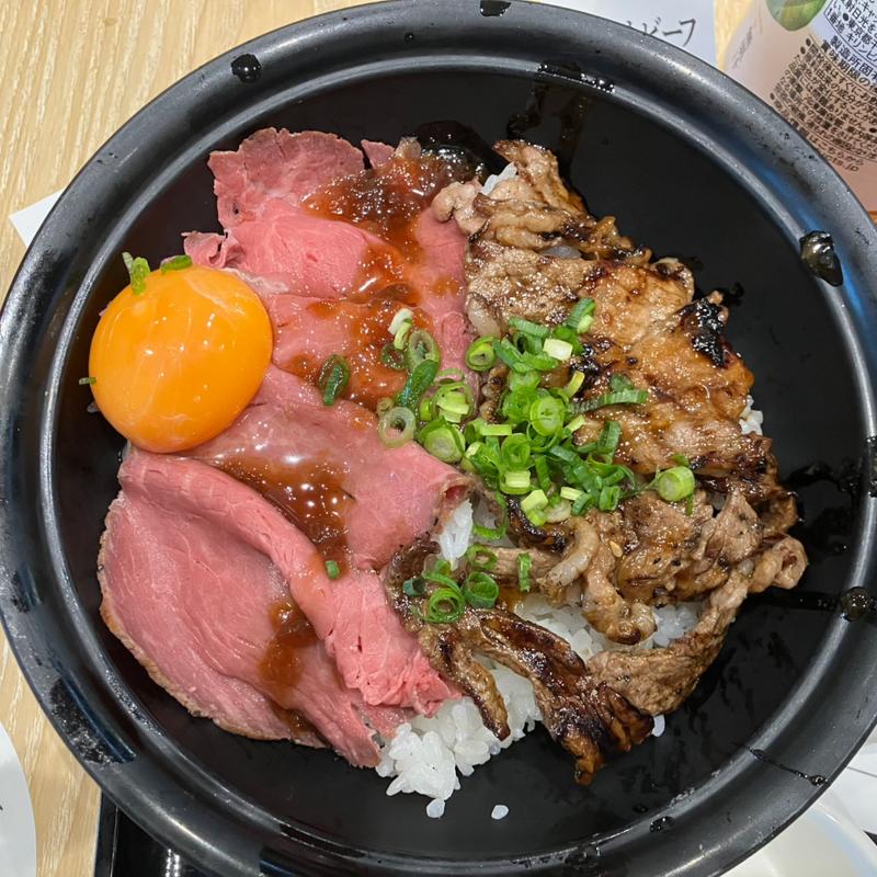 ローストビーフ&カルビ丼(ふかや花園プレミアム・アウトレット)