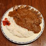 かつカレー(洋食レストラン マルシェ)