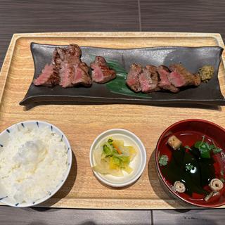 (仙台牛たん福助 )