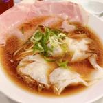 レアチャーシュー肉ワンタン麺