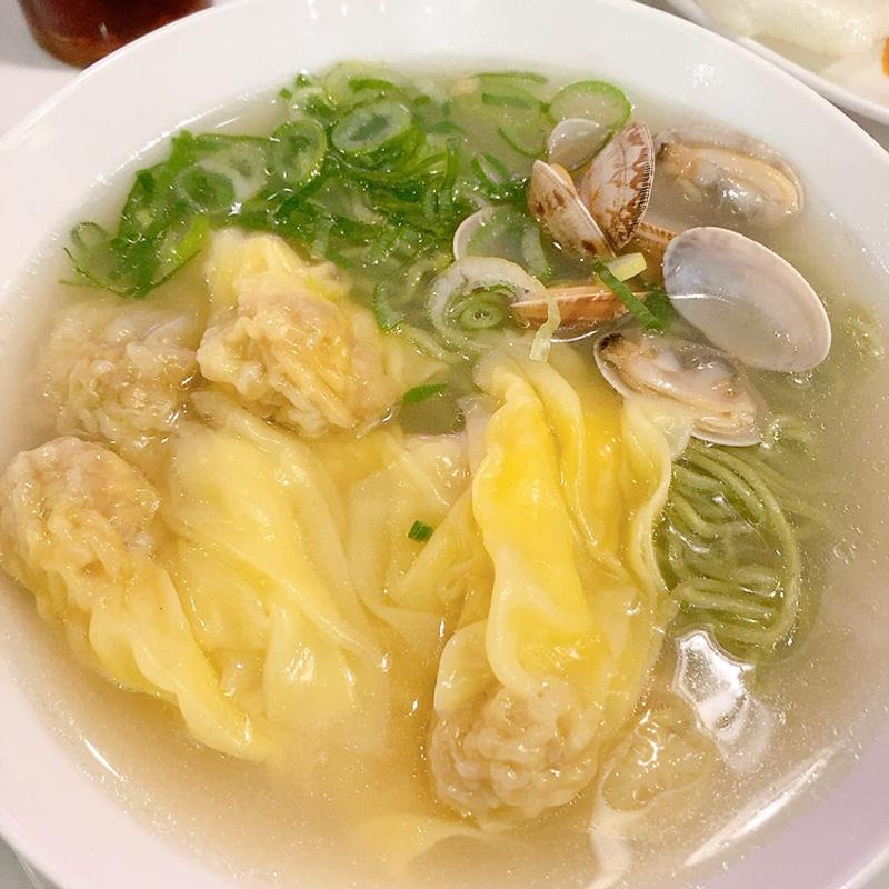あさりワンタン麺(香港夜市)