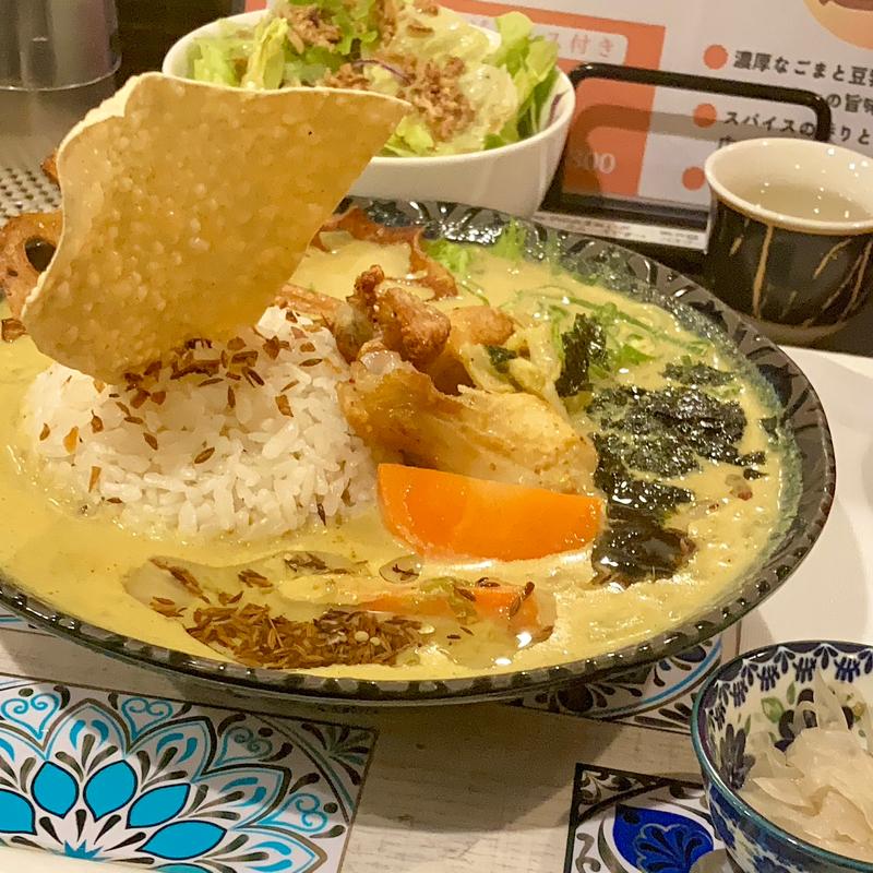 ごま豆乳チキンスープカリー(ボヘミアンカリー)