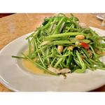 睡蓮の茎(鵝肉城活海鮮)