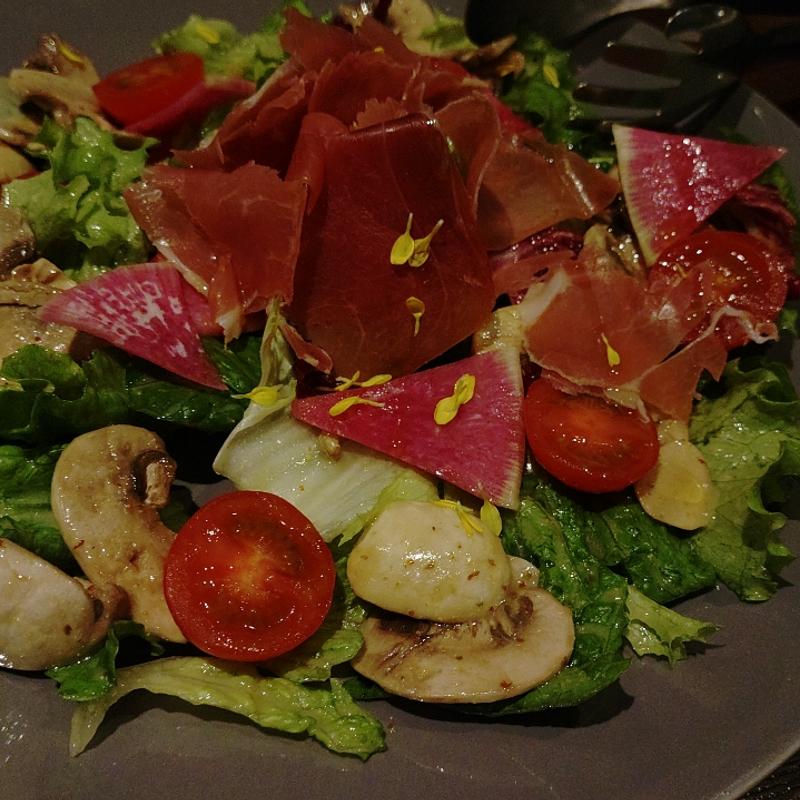 サラダ(ビストロ オオカミ2 Duex)