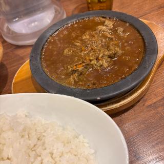 肉2倍牛すじ煮込みカレー(ホットスプーン 西新宿店（Hot Spoon）)