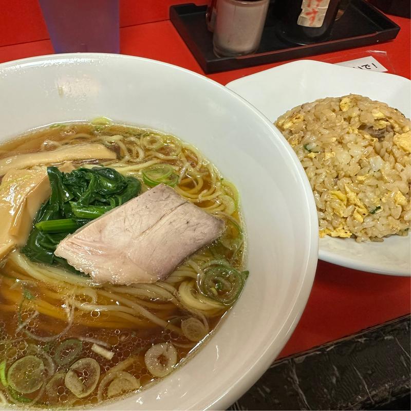 ラーメン半チャーハンセット(中華屋 櫂ちゃん)