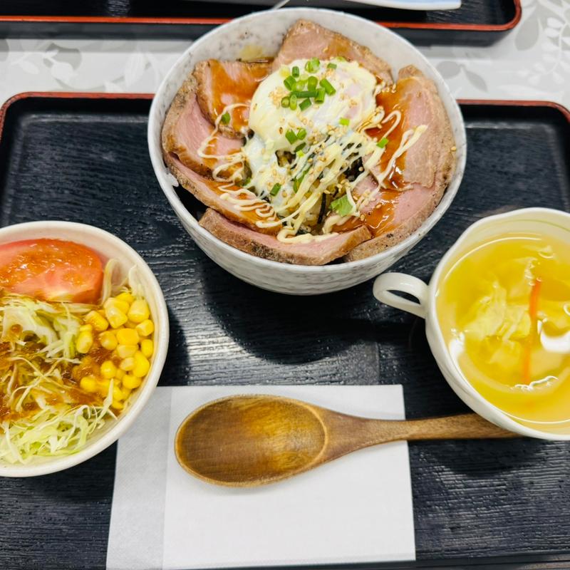 絶品温泉玉子とローストポーク丼(スターらんど )