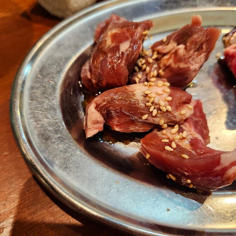 タンシタ(焼肉・ホルモン 名嘉真)