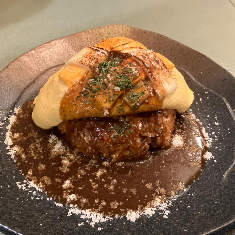 三種チーズのオムレツ(洋食レヨン)