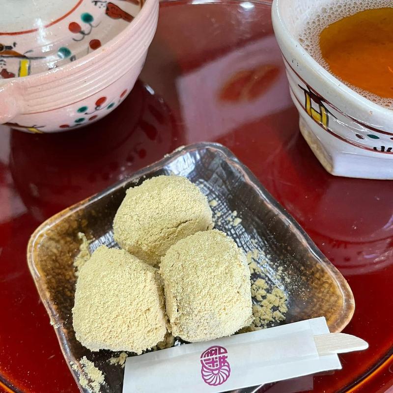 御城之菊餅(本家菊屋 本店)