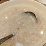 ふかのひれ、カニの肉のスープ