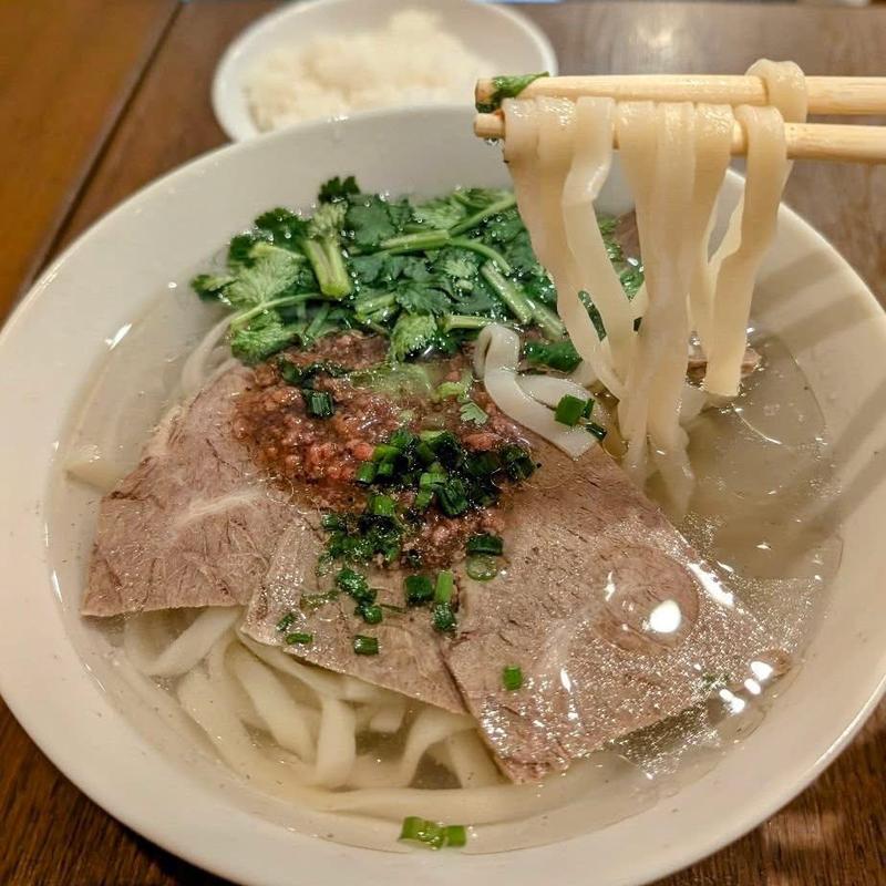 四季牛肉拉麺(麺屋 楽らく)