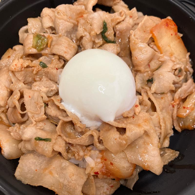 豚キムチ丼(ダンデライオン （dandelion）)