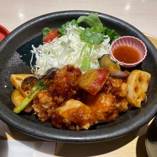 鶏の黒酢和え定食