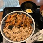 きじ焼丼
