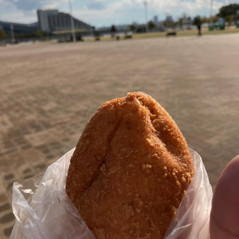 ピロシキ(トミーズ 三宮店 )