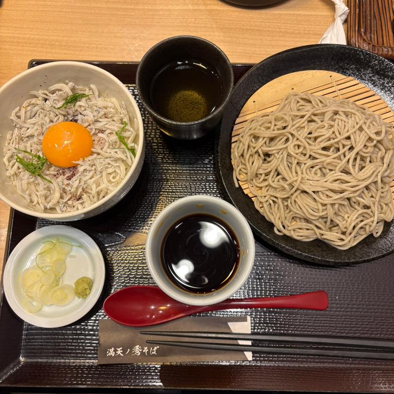 ざる蕎麦丼付きランチA(満天ノ 秀そば 四ツ谷店)