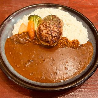 手仕込みハンバーグカレー(E-itou Curry(エイトカリー)下北沢)