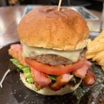 アボガドベーコンチーズ(Smoky Monkey Hamburger & More)