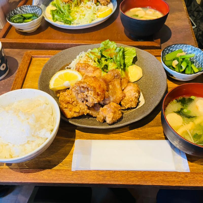 からあげ定食(かんすけ 薬院店)