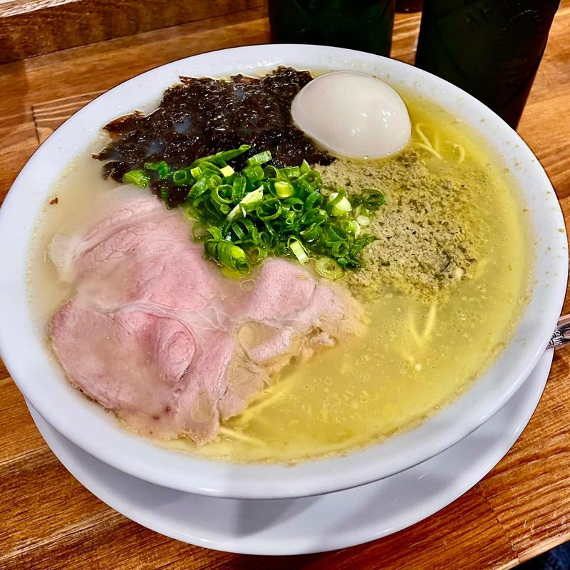 牡蠣ラーメン(無冠 阿佐ヶ谷)