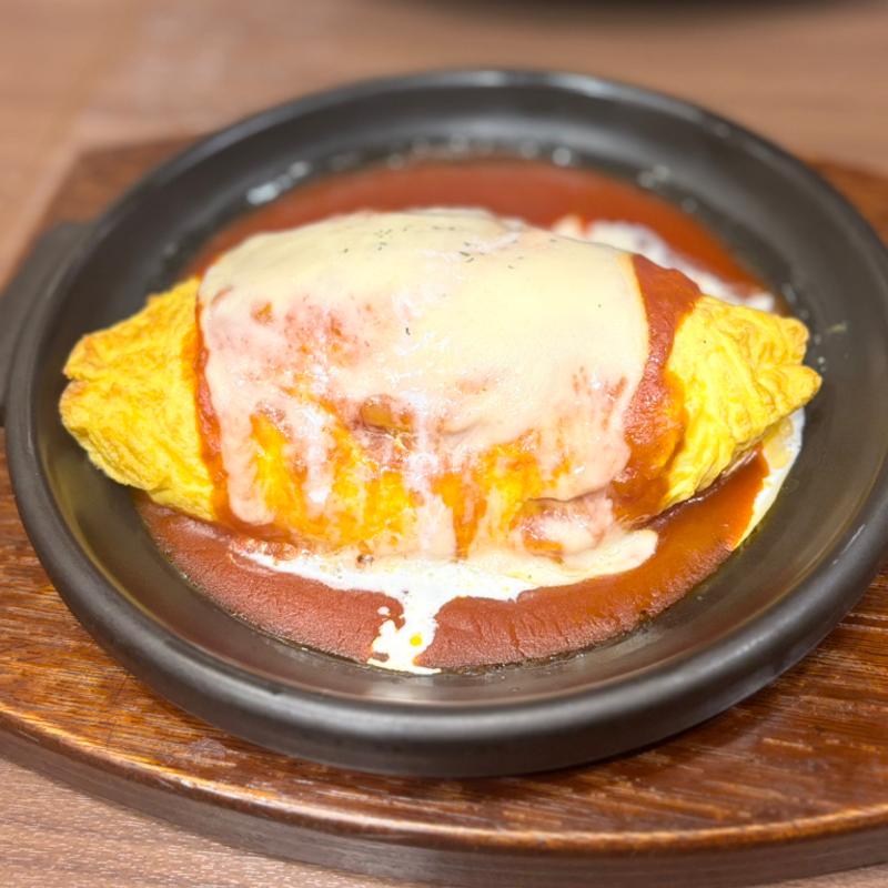 モツァレラチーズのトマトオムライスグラタン(昔洋食みつけ亭 くずは店)