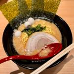 醤油ラーメン(鶴金豚)