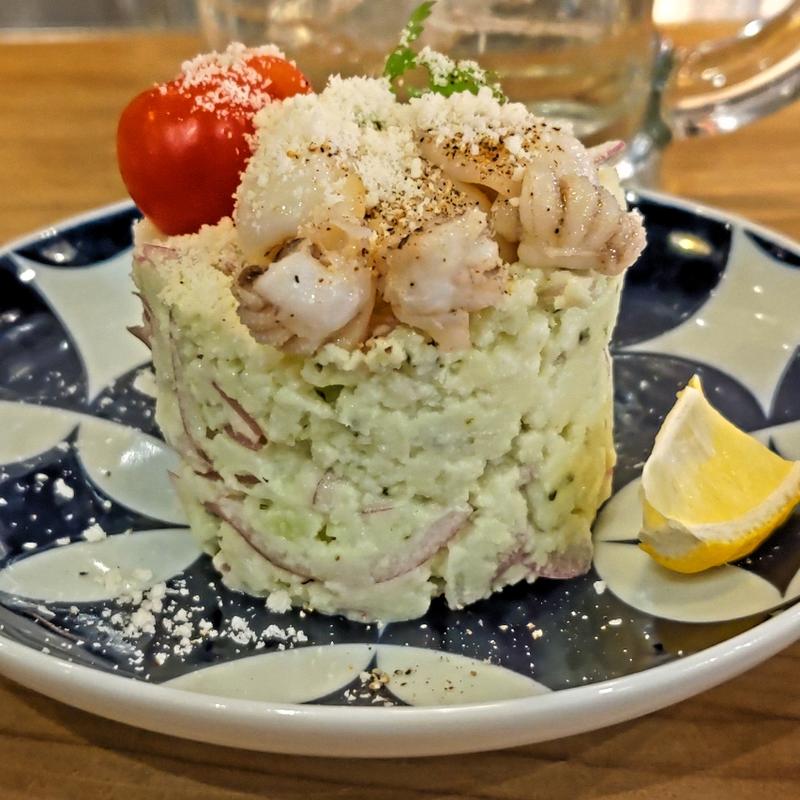 紋甲いかのジェノベーゼポテトサラダ(和い和いイタリアン酒場 とんとんとんきぃ)