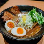 豚骨魚介特製らぁめん(戸みら伊 伊勢佐木モール店)
