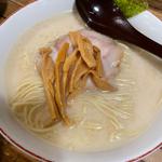 塩ラーメン(吉笑　らーめん)