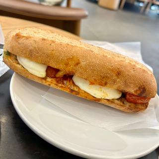 トマトモッツァレラ＆バジルチキン 石窯フィローネ(スターバックス コーヒー イオンモール津田沼店)