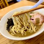 濃厚煮干しそば(麺道 ひとひら)