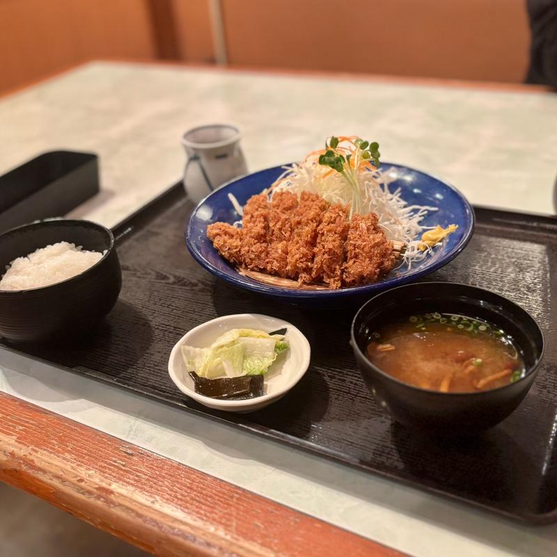 ロースかつ定食(ロース120g)(三万石 （さんまんごく）)