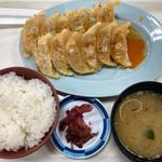 ダブル焼き餃子定食(宇都宮餃子 豚嘻嘻(とんきっき) 上河内SA下り

)