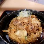 げそと蓮根のかき揚げ天そば(梅もと ヤエチカ店)