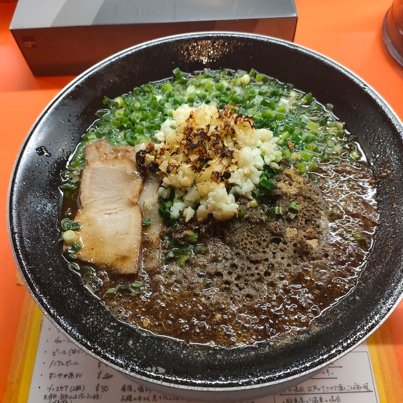 あか丸とんこつラーメン(麺屋ばってん 親父)