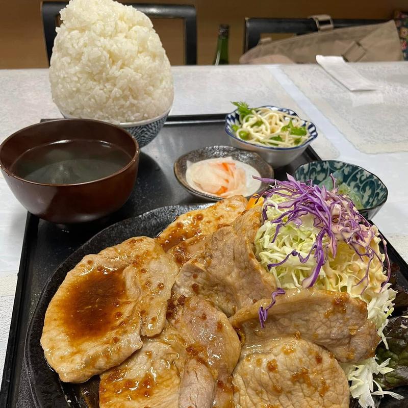しょうが焼き定食(花藤食堂)