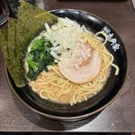 家系ラーメン(醤油)