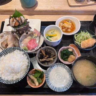 貝三種盛り御膳(旬彩酒膳 すず家)
