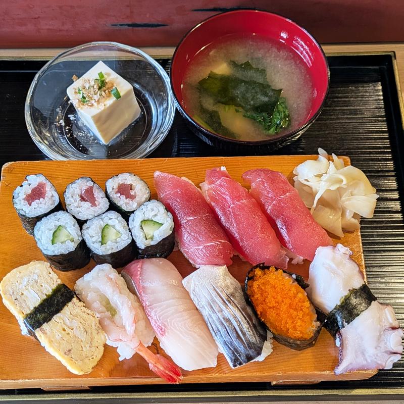 ランチまんぷく(満寿鮨)