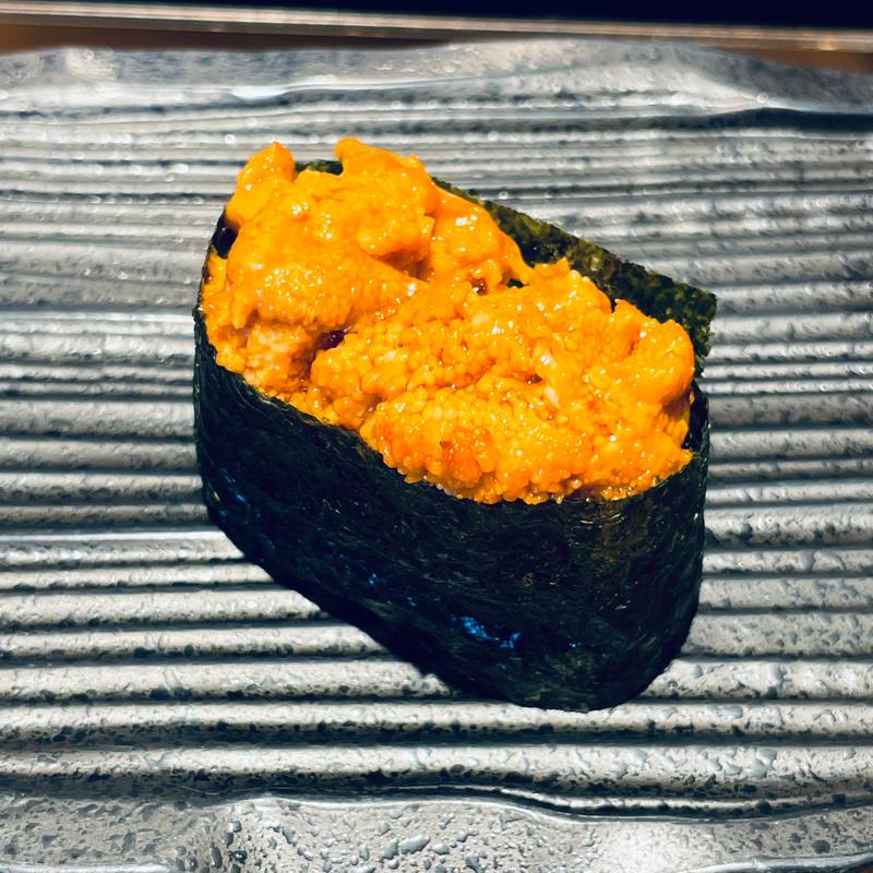 特上生うに軍艦(沼津魚がし鮨 流れ鮨 富士吉田店)