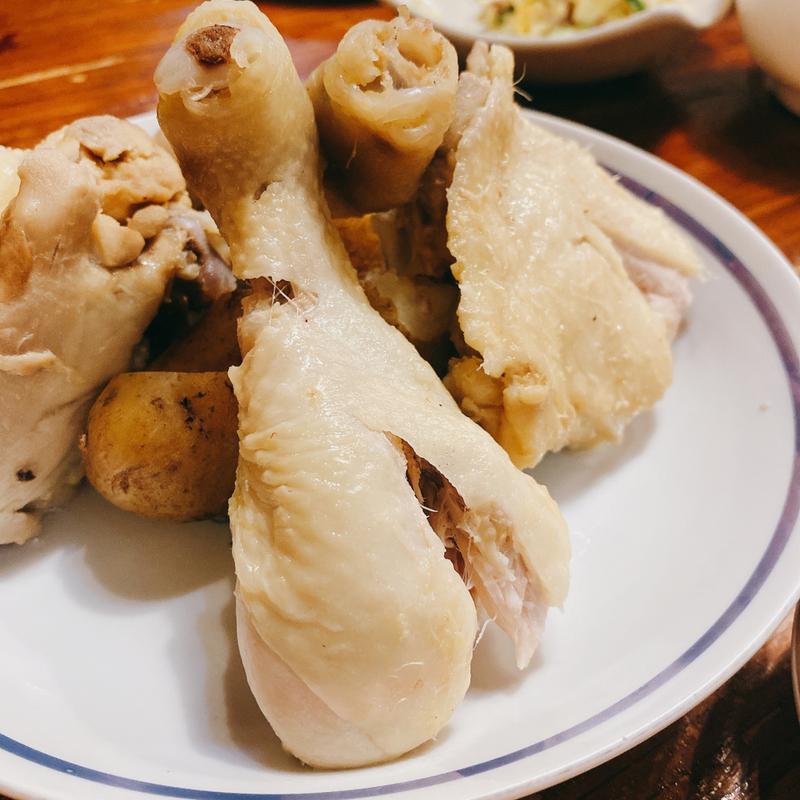 蒸し鶏(韓国料理 なると)