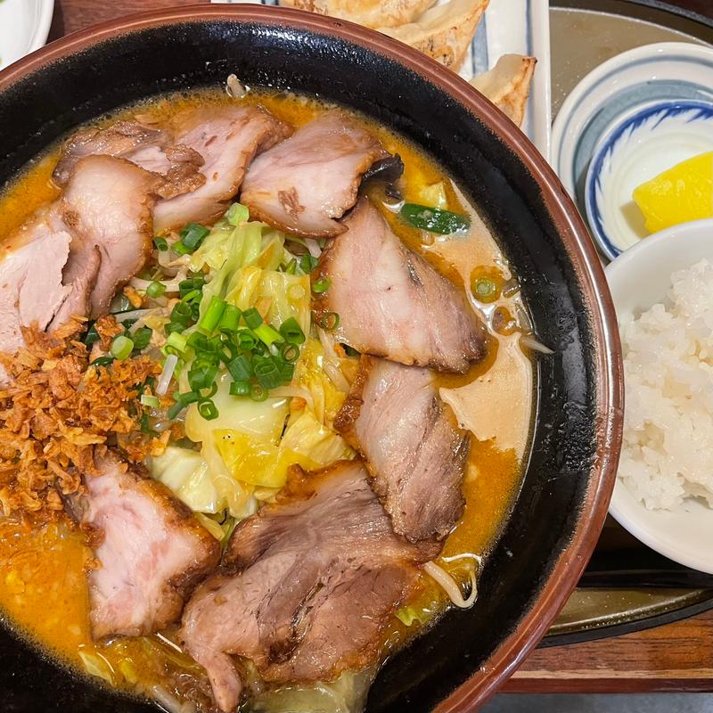 野菜たっぷり味噌チャーシュー麺(三宝亭 与野本町店 （サンポウテイ）)