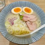 味玉入り貝だし麺