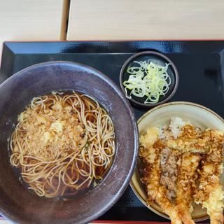 ミニ三海老天丼セット(ゆで太郎 西宮の沢店)