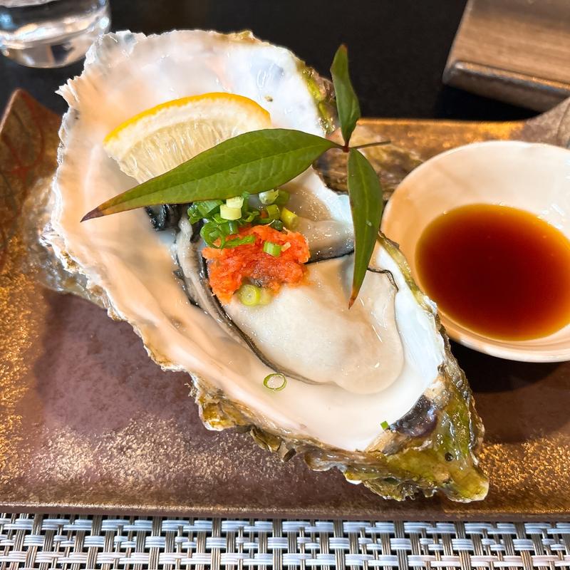 生牡蠣(葵寿司 （あおいずし）)